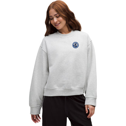 lululemon Cincinnati Open Women's Steady State Crew in Heathered Core Light Grey - Front Modeled